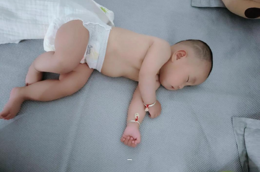 宁津宝宝咳到吐怎么办
